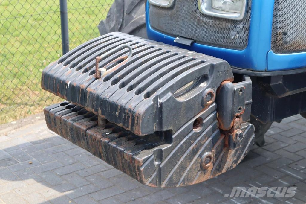 Valtra T160 AC5.5 | MANUEL | POWERSHIFT | DUTCH MACHINE Tractoren