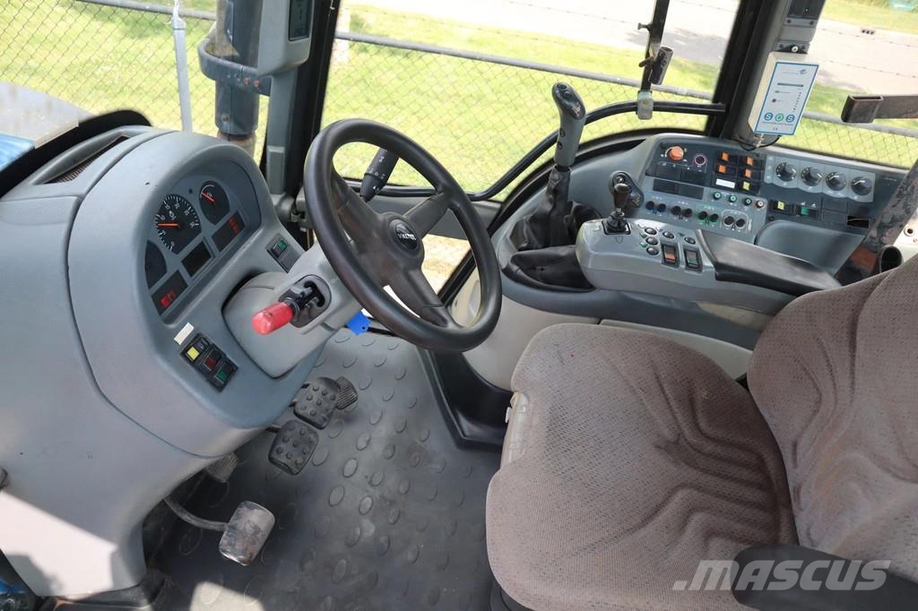 Valtra T160 AC5.5 | MANUEL | POWERSHIFT | DUTCH MACHINE Tractoren