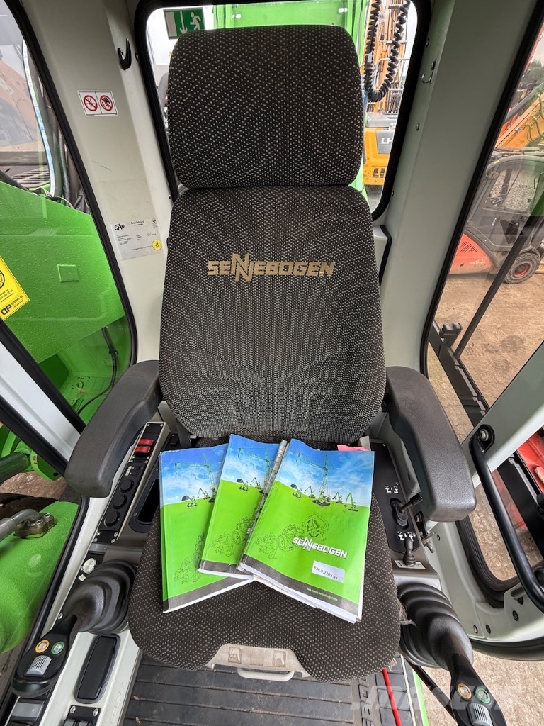Sennebogen 830 E - 830 M - 830 ME - 830E Bagri za prekladanje primarnih/sekundarnih surovin
