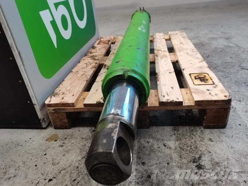 Merlo 40.18 Roto hydraulic cylinder Bommer og stikker