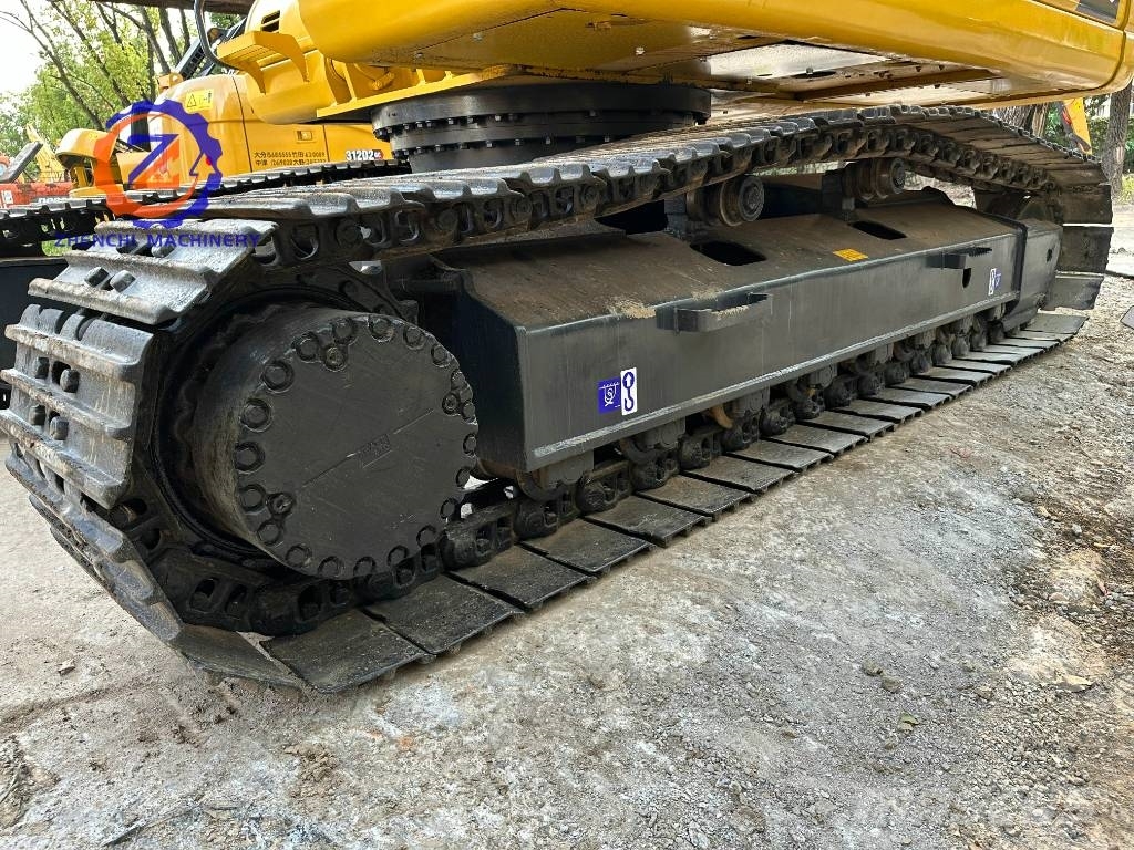 Komatsu PC 220-7 Crawler excavators