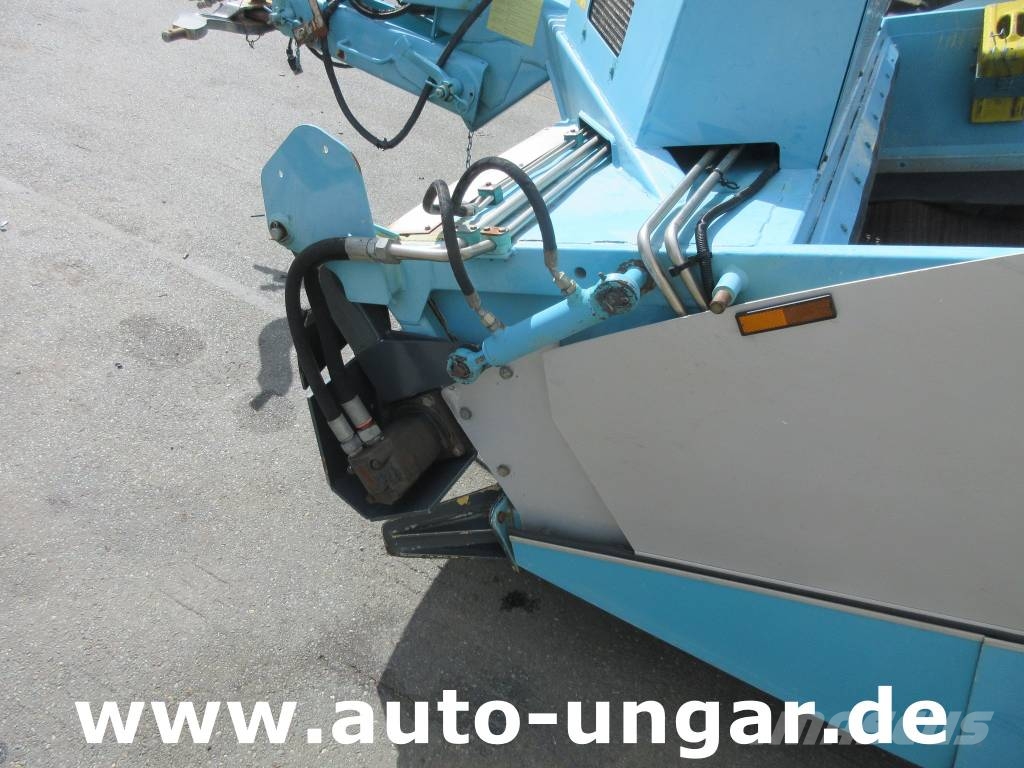 Kässbohrer Beach Tech 2800 Strandreinigungsgerät Beachcleane معدات تنظيف الشاطئ