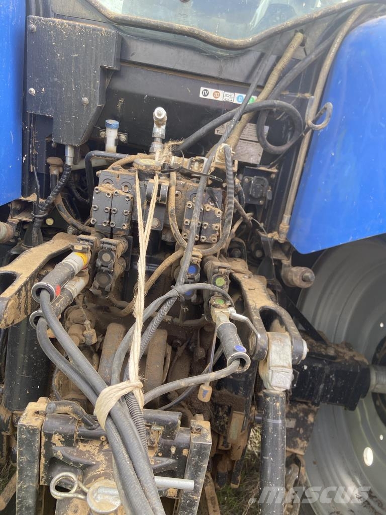 New Holland T7.250 Traktorit