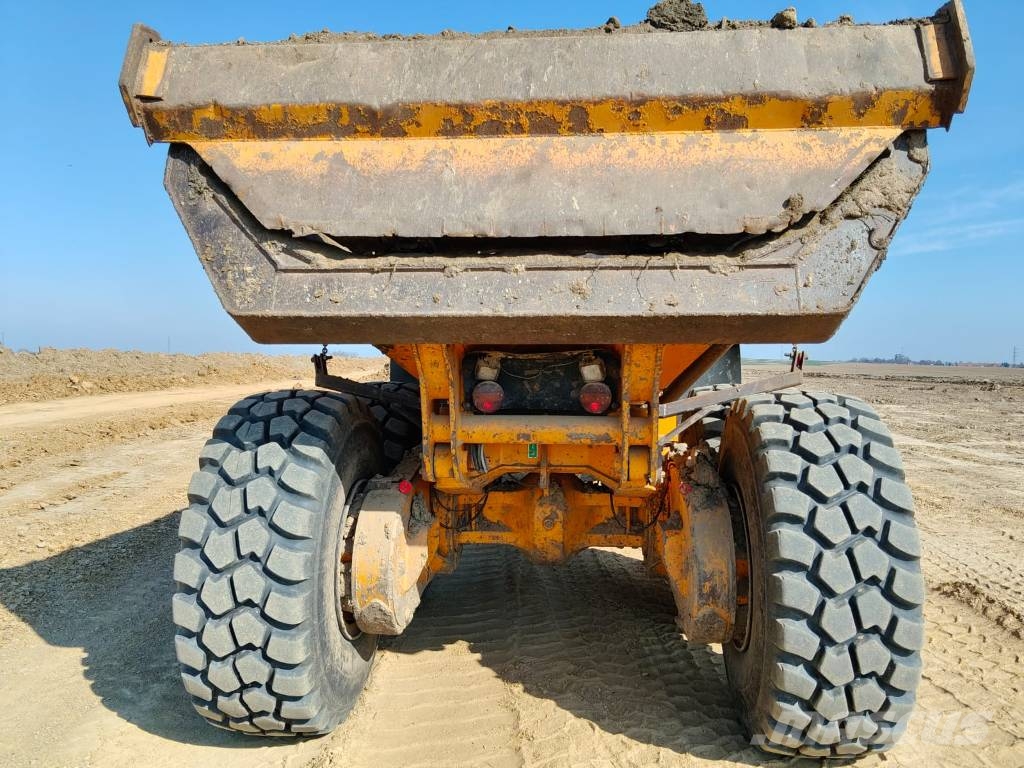 Moxy MT31 Knik dumptrucks