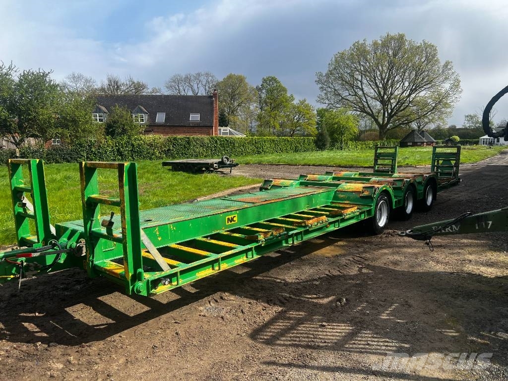 NC Engineering FT27T Low Loader Trailer Nízko rámové nákladné automobily