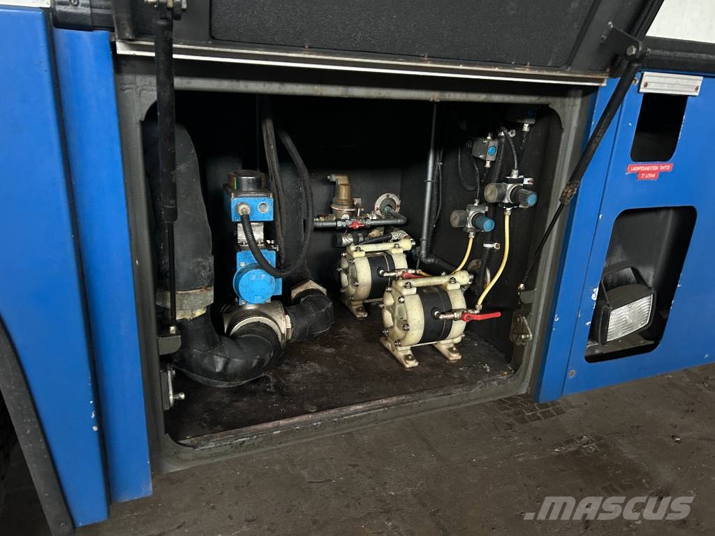 Volvo FL6 de-icing Truck Otros camiones