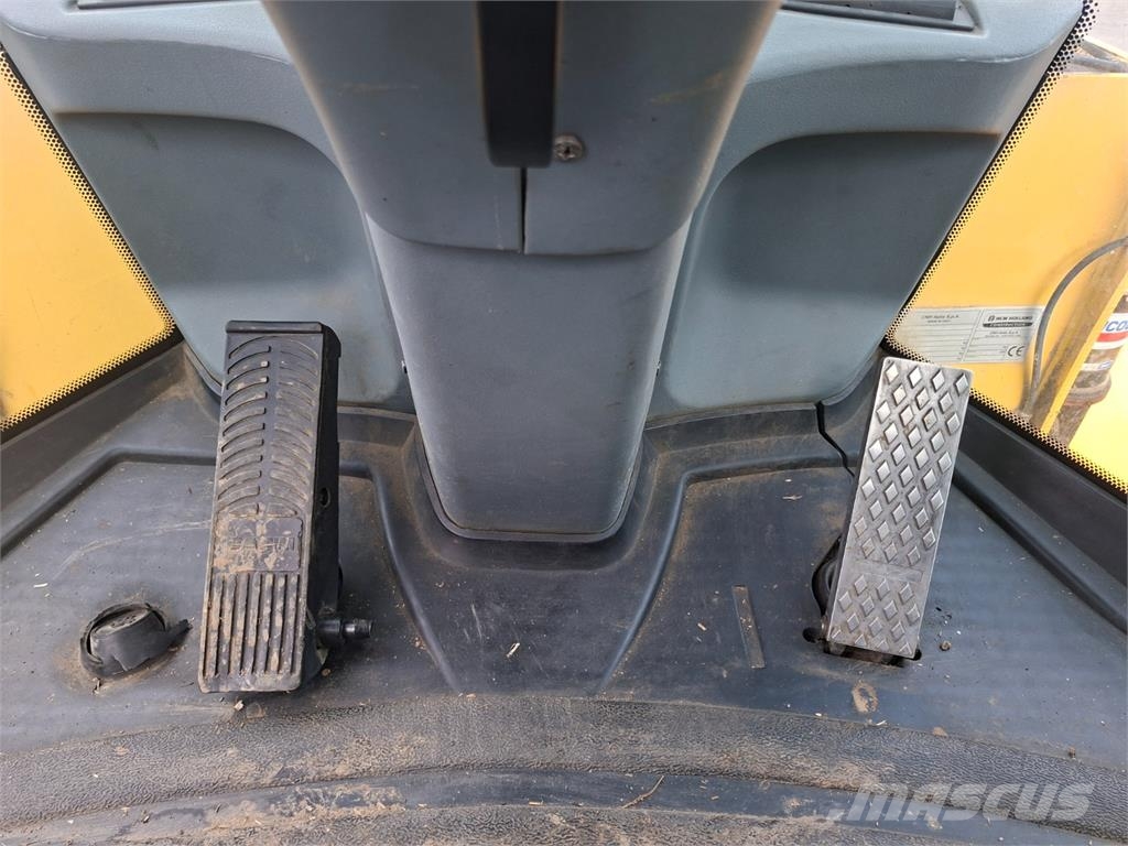 New Holland W 190 C LR 4X4 Прочие фургоны