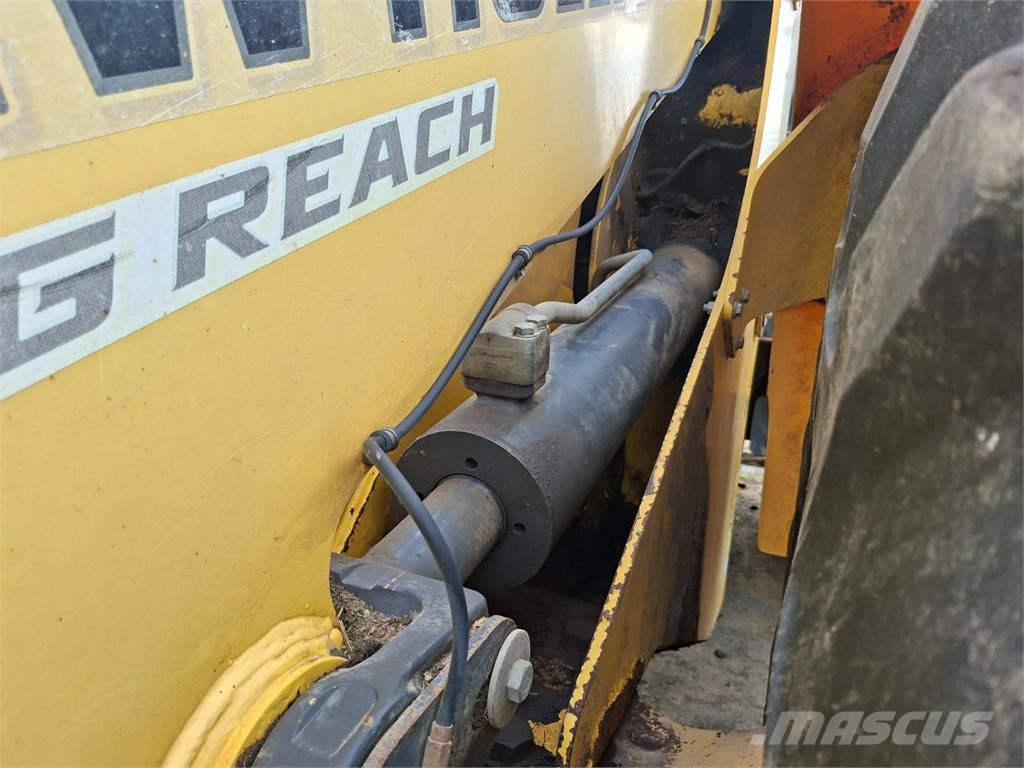 New Holland W 190 C LR 4X4 Прочие фургоны