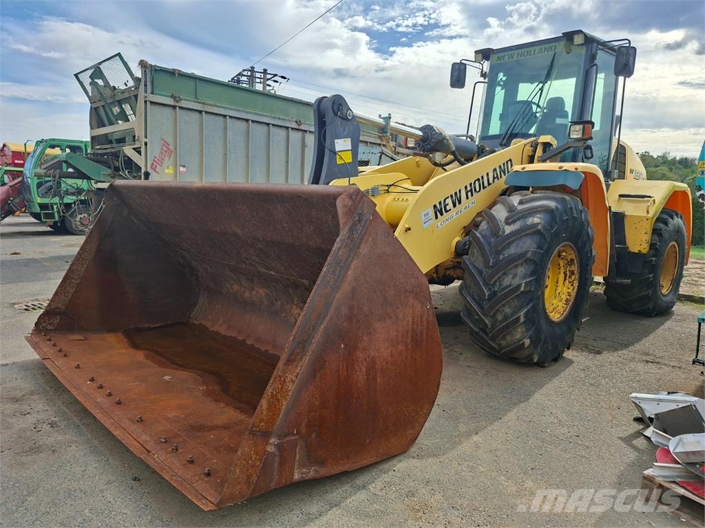 New Holland W 190 C LR 4X4 Прочие фургоны