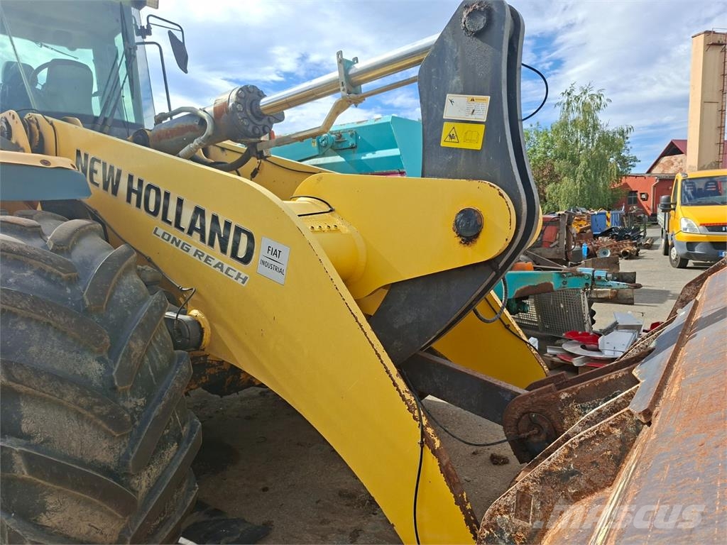 New Holland W 190 C LR 4X4 Прочие фургоны