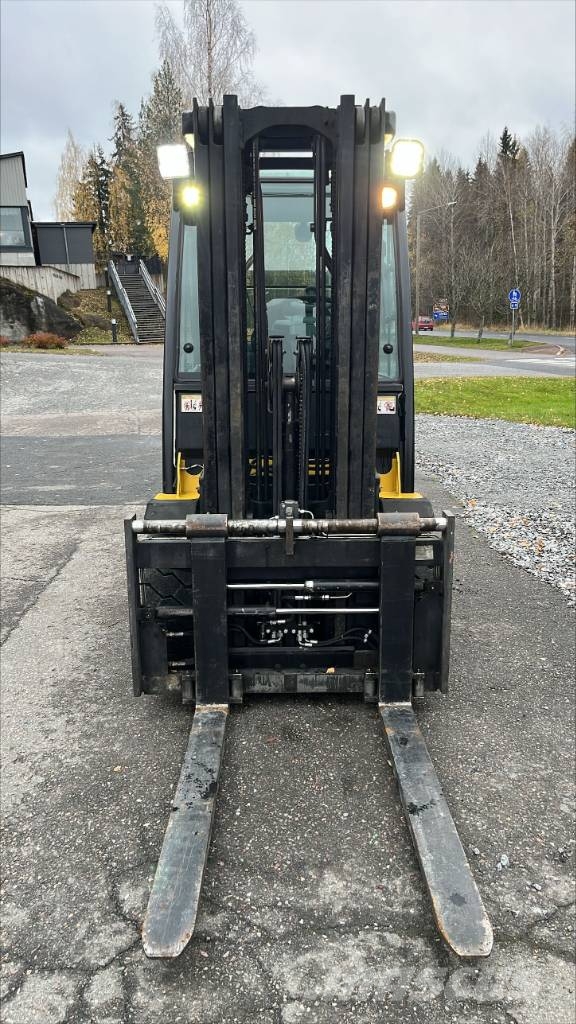 Yale GDP 30 VX Diesel heftrucks