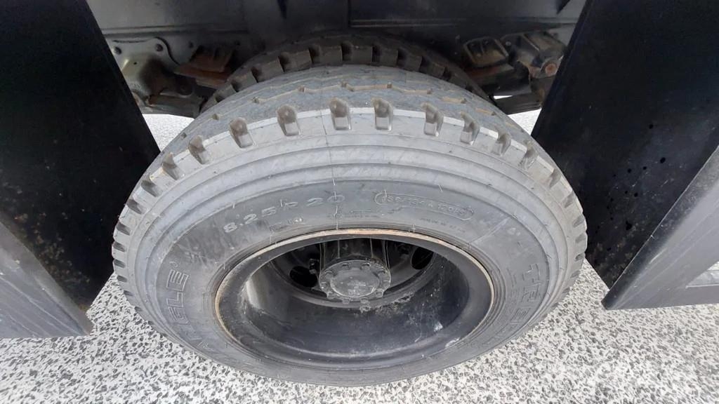 Hino GD1JLUA 11,9 TON GROSS Caja abierta/laterales abatibles
