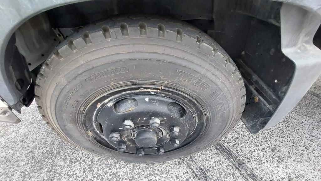 Hino GD1JLUA 11,9 TON GROSS Caja abierta/laterales abatibles