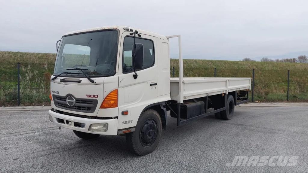 Hino GD1JLUA 11,9 TON GROSS Caja abierta/laterales abatibles