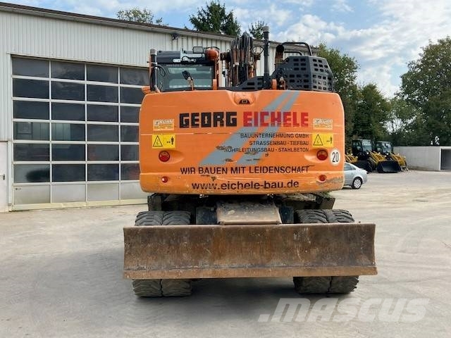 Komatsu Mobilbagger PW148-11 Pelle sur pneus