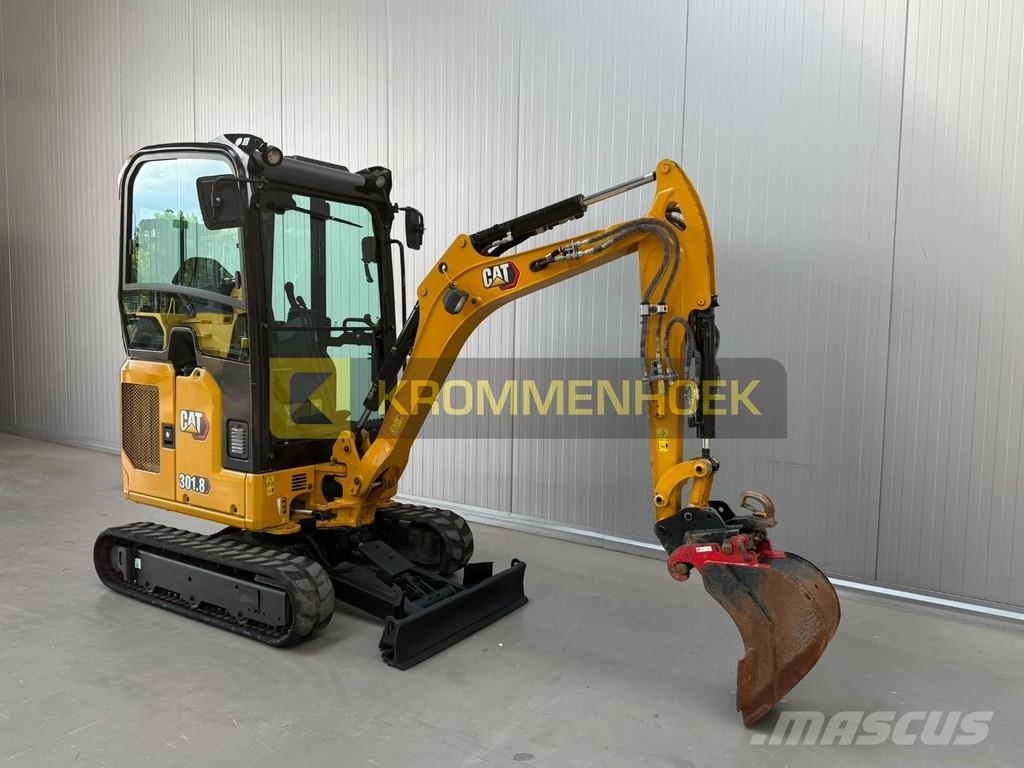 CAT 301.8 Mini pelle < 7t