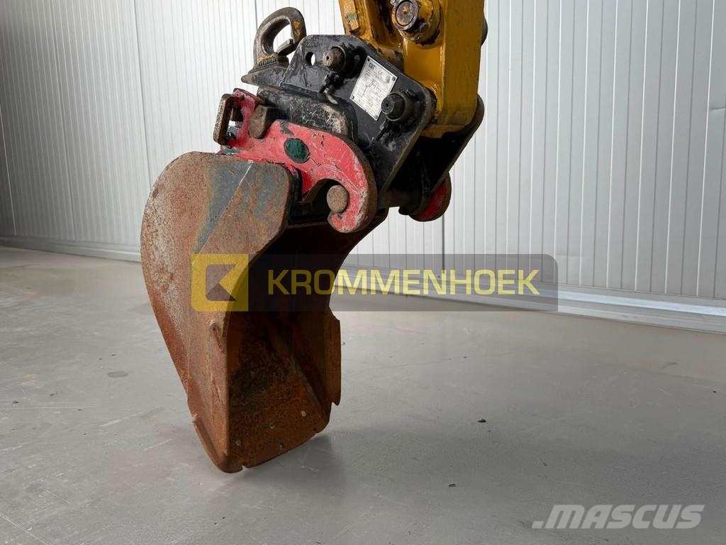 CAT 301.8 Mini pelle < 7t
