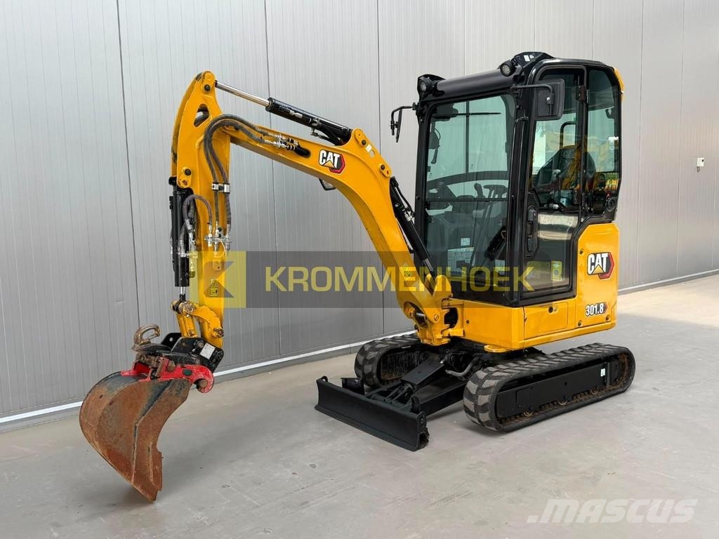 CAT 301.8 Mini pelle < 7t