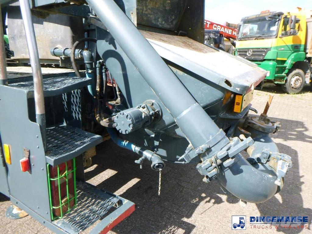 Mercedes-Benz Atego 1823 4x2 Putzmeister concrete pump 16 m Betonpomptrucks