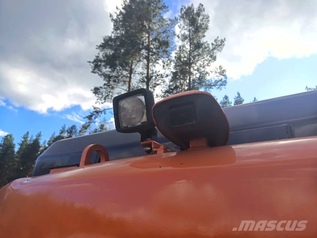 Doosan DX160LCH-5 Гусеничні екскаватори