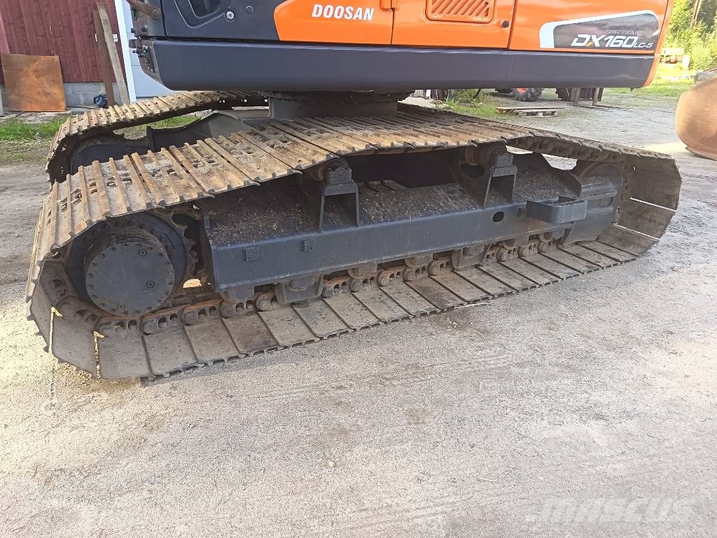 Doosan DX160LCH-5 Гусеничні екскаватори