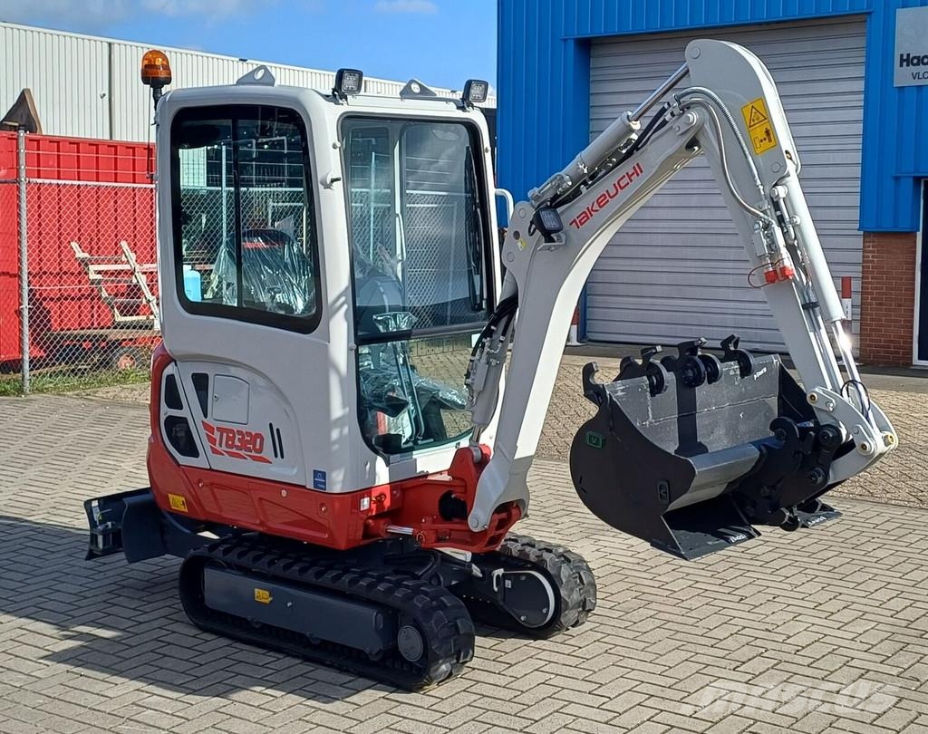 Takeuchi TB320 Miniescavatori