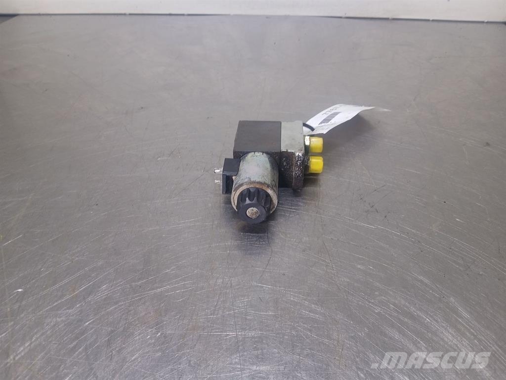 Schaeff SKS634-Argo Hytos RPE3-062C51-NG6 4/2 Valve 12V Hidravlika
