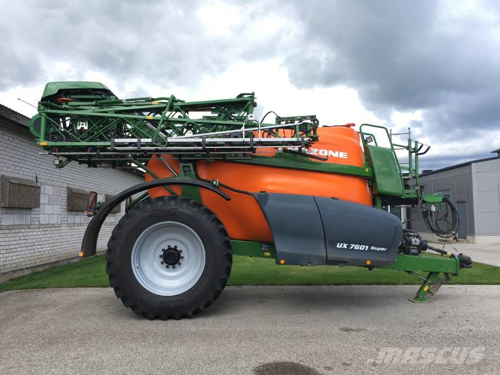 Amazone UX 7601 Super Dragna sprutor