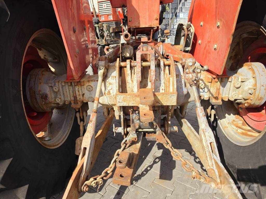 Massey Ferguson 285 الجرارات