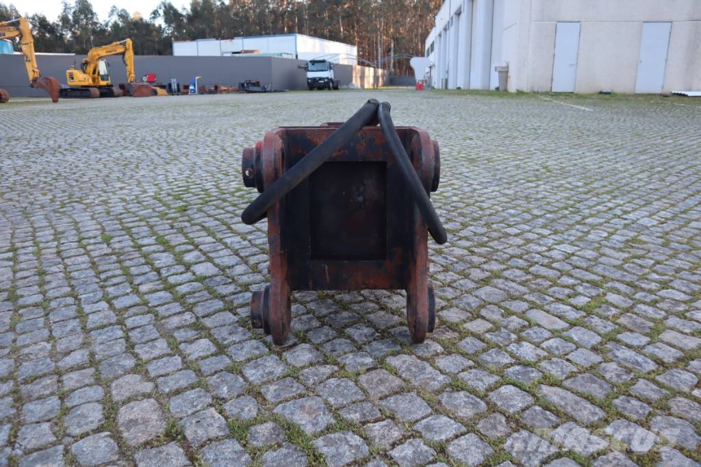 Rammer E68 1710 kg 21–32 t Martillos hidráulicos