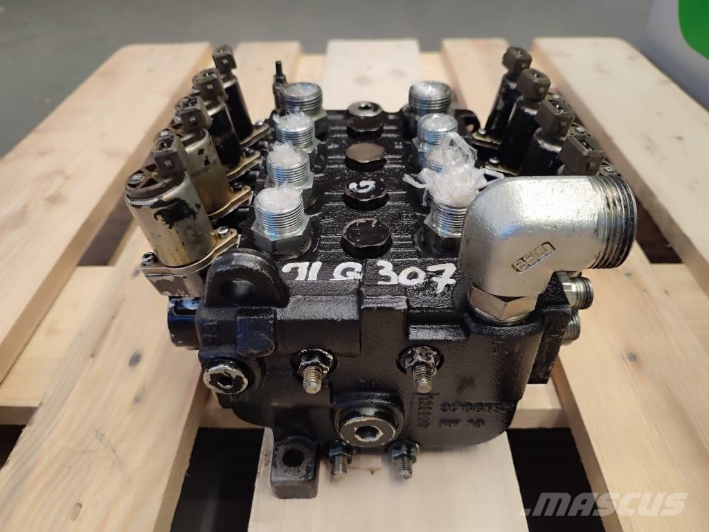 Distributor 20074311 Parker P70CF-04-BE03-012 JLG 液压
