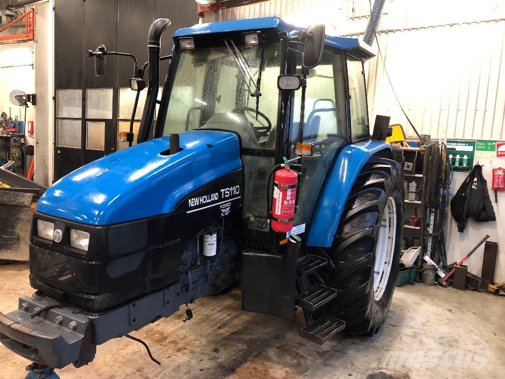 New Holland TS 110 Dismantled: only spare parts Traktorer