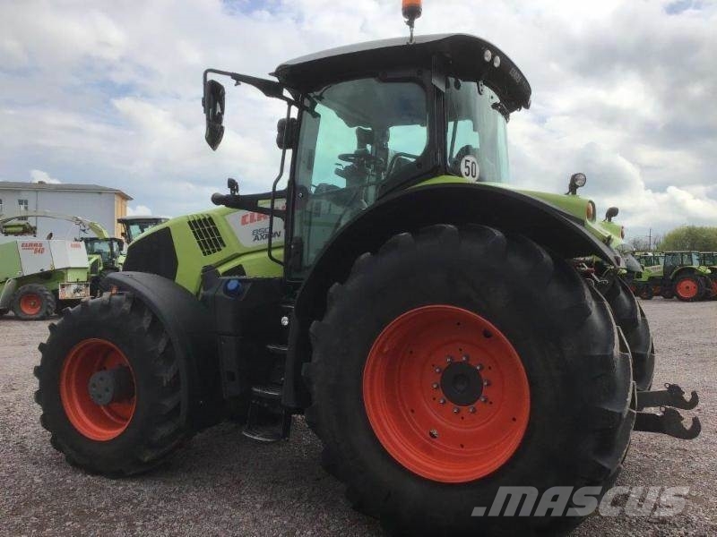 CLAAS AXION 850 트랙터