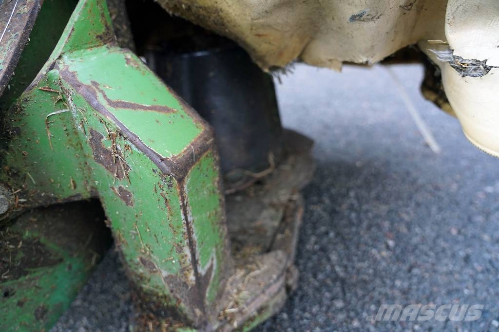 KRONE AM243 CV SLÅTTERKROSS Mähwerke