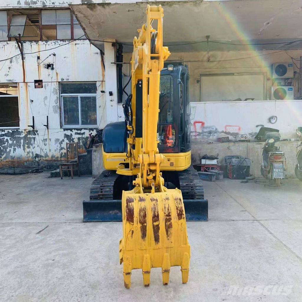 Komatsu PC 40 MR حفارات صغيرة أقل من 7 طن (حفارات صغيرة)