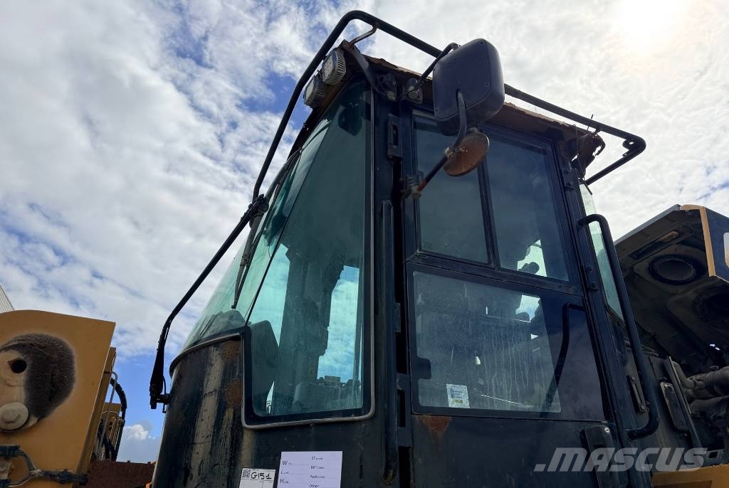 CAT 972 K Колесни товарачи