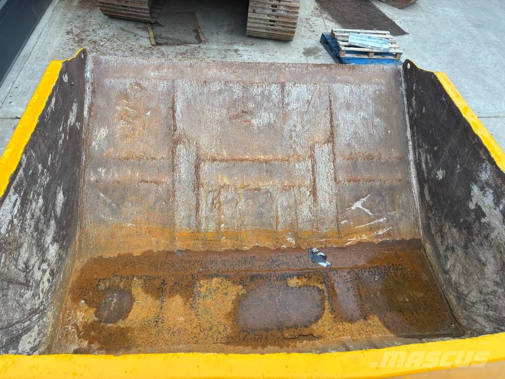 Thwaites 9 TONNE Site dumpers