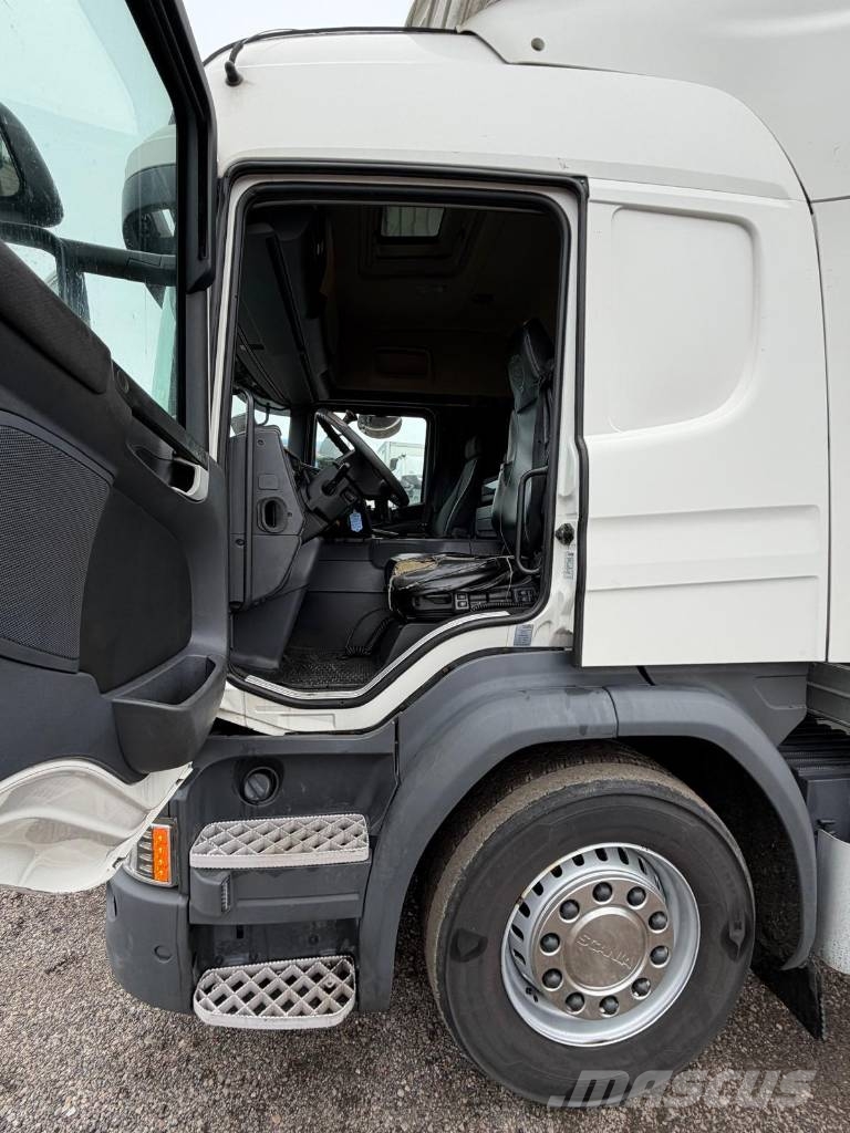 Scania P410LB6X2*4MNB Seria nr 7588 Kamioni hladnjače
