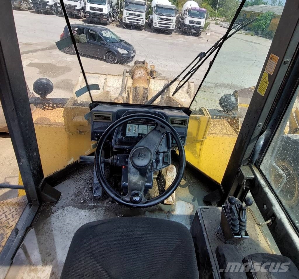 LiuGong CLG 856 Фронтальные погрузчики