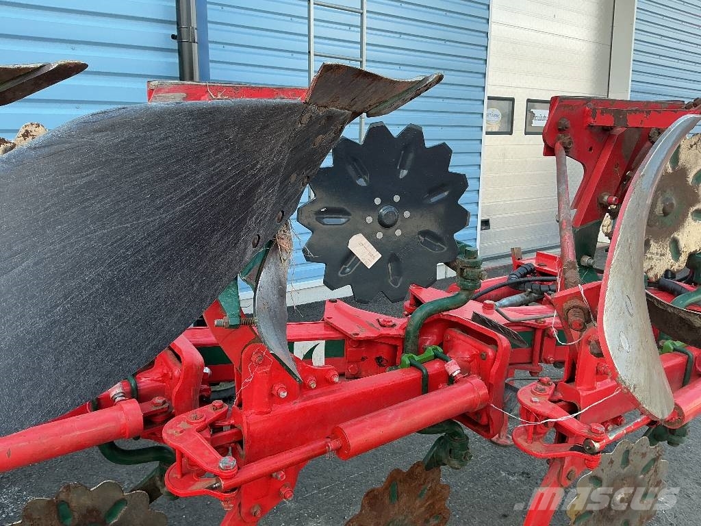 Vogel & Noot Plus XM 850 ST Vario Wendepflüge