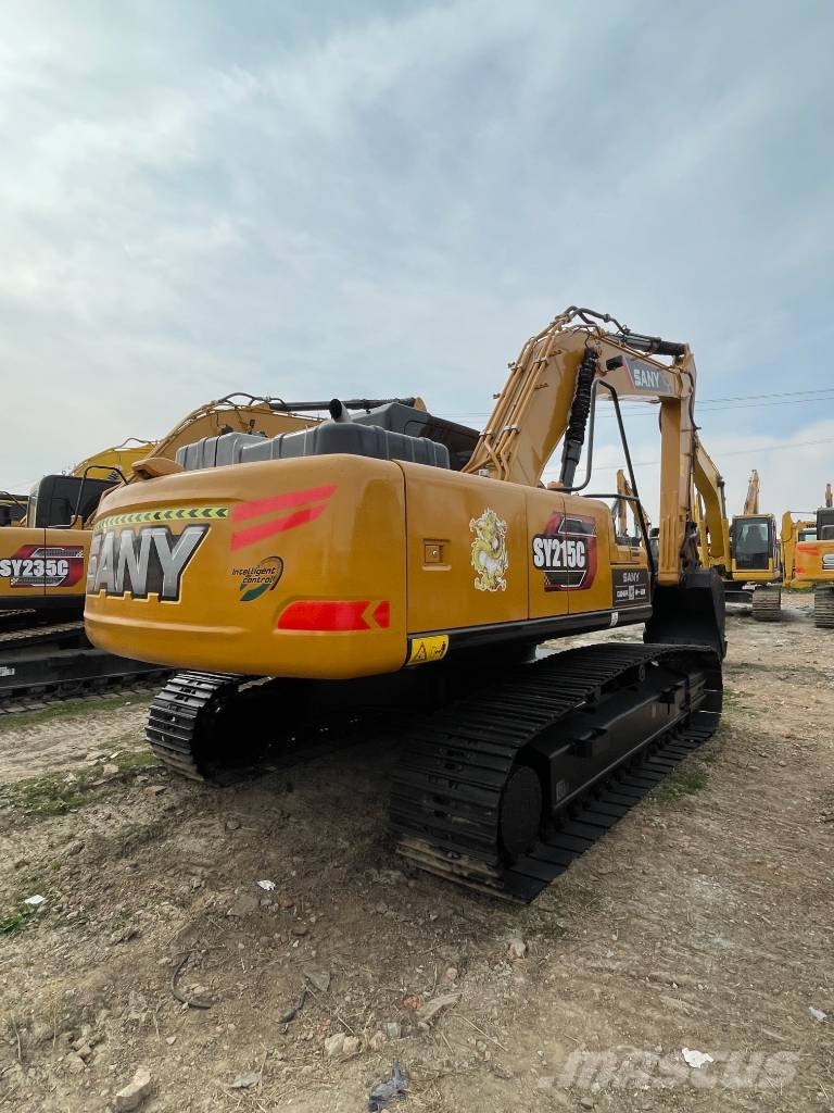Sany SY 215 حفارات زحافة