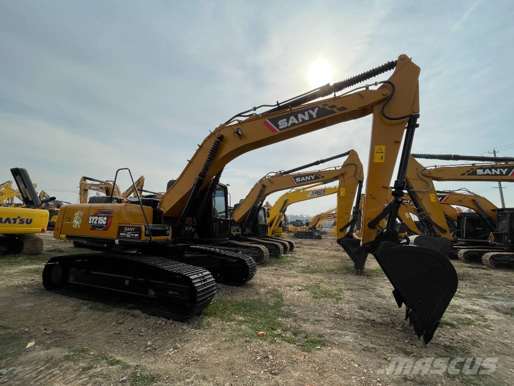 Sany SY 215 حفارات زحافة