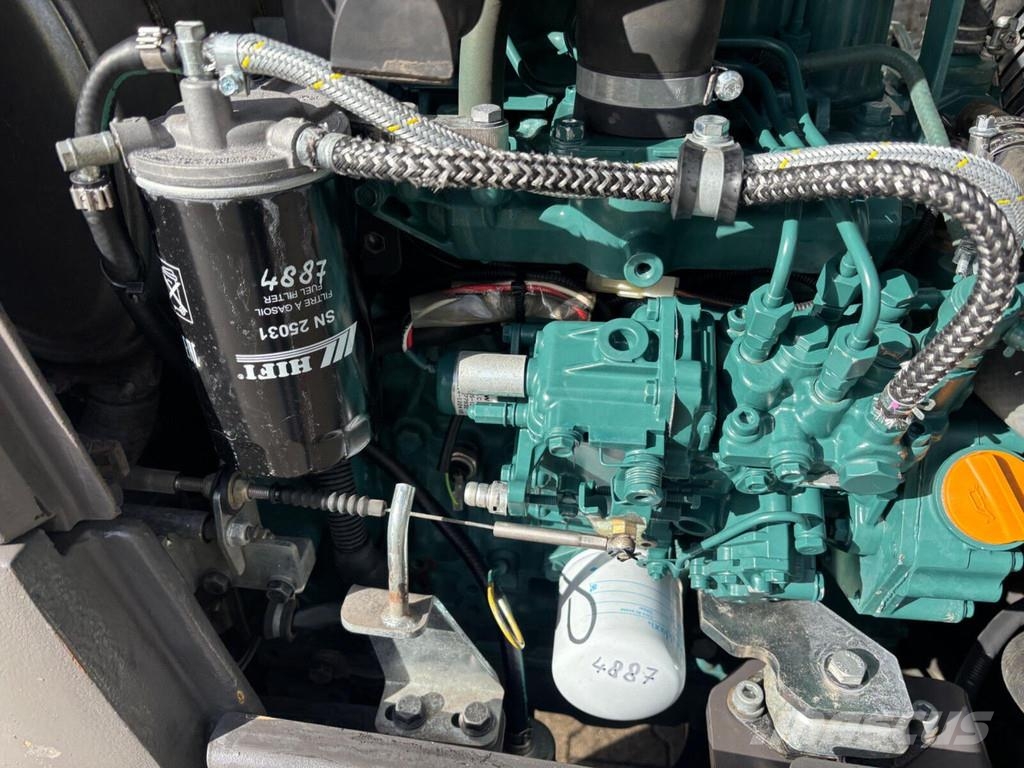 Volvo EC27C Mini pelle < 7t