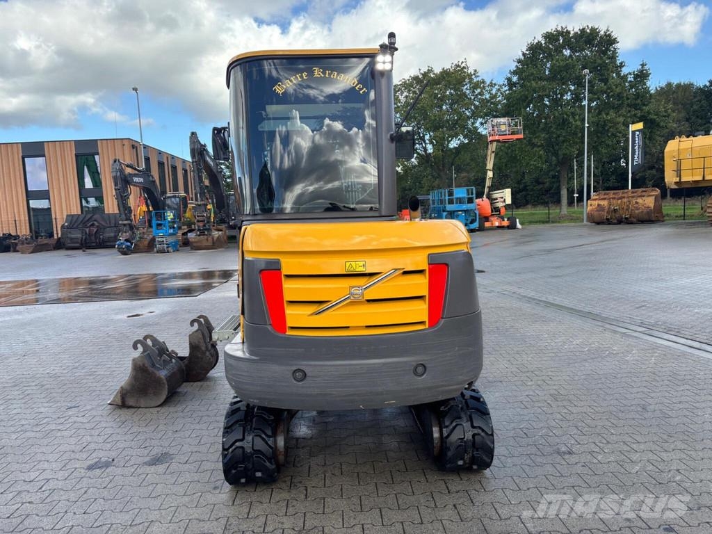 Volvo EC27C Mini pelle < 7t