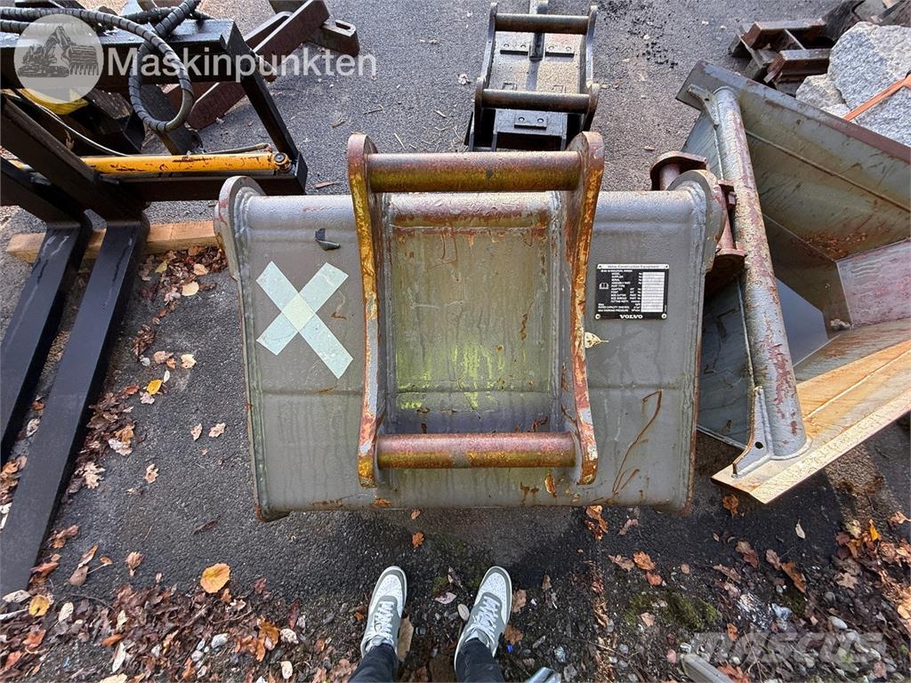 Volvo GPX Buckets
