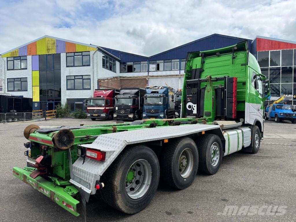 Volvo FH 16.550 8X2 EURO 6 + HIAB HOOKLIFT 20 TON شاحنات الرافعات الخطافية