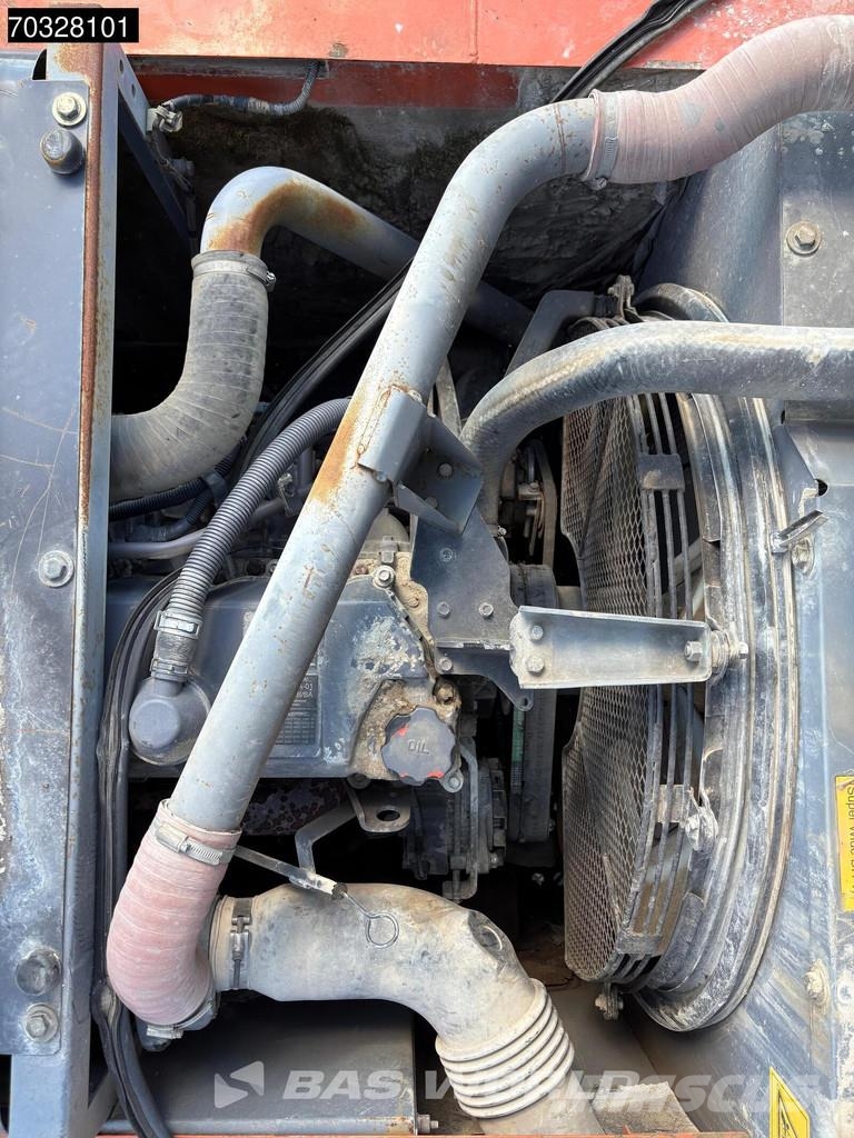 Hitachi ZX350 LCN -3 حفارات زحافة
