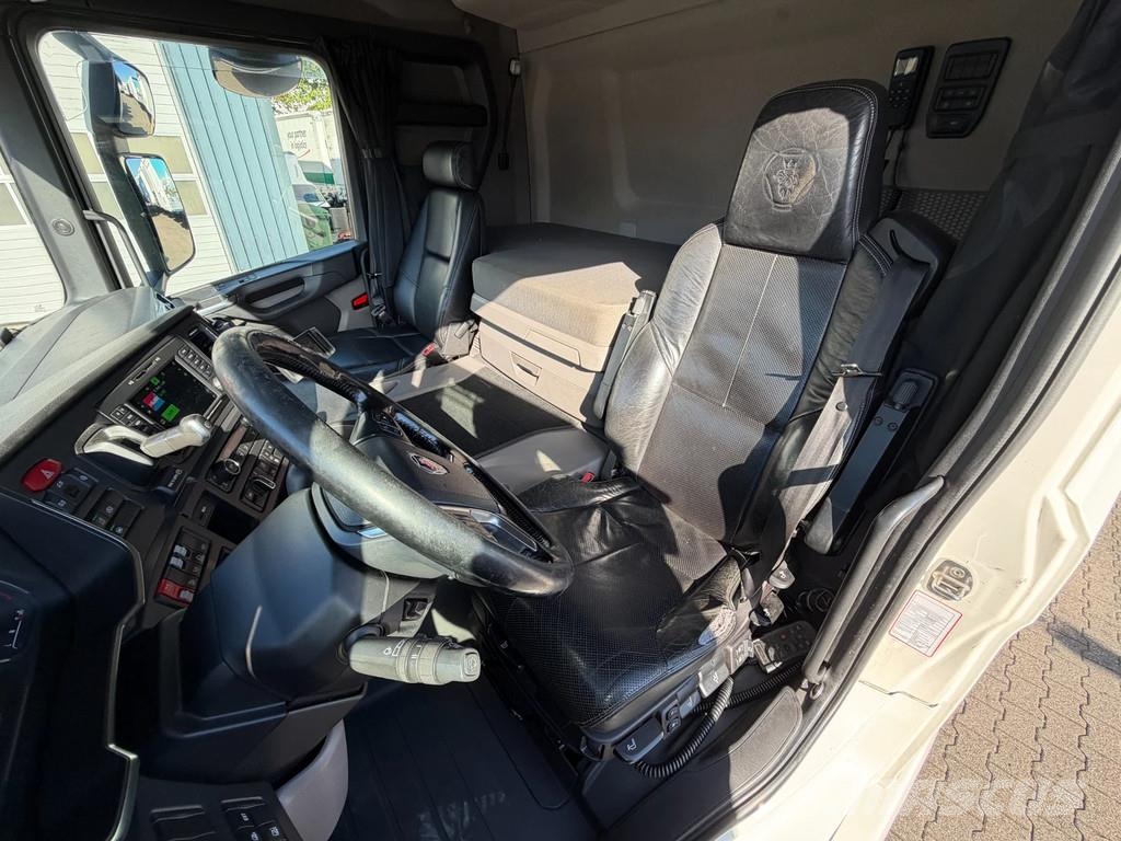 Scania G500 8x2*6 Chassis Retarder Full Air Euro 6D Alcoa キャブ付きシャーシ