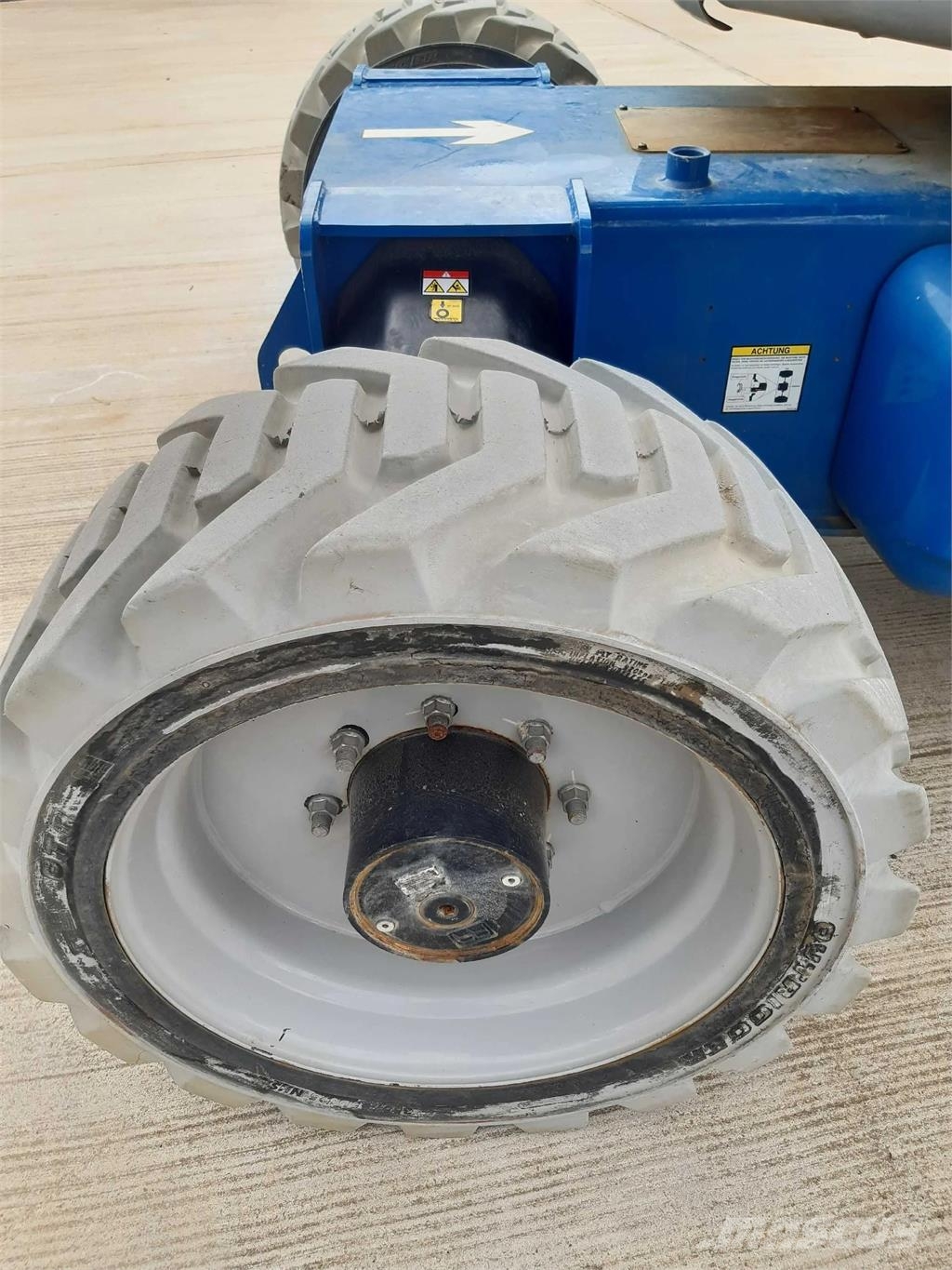 Niftylift HR 28 Hybrid 4x4 Knikarmhoogwerkers