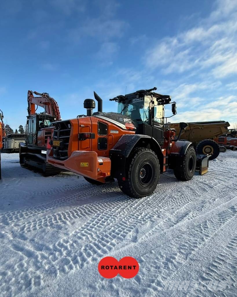 Hitachi ZW 180-7 Колесни товарачи